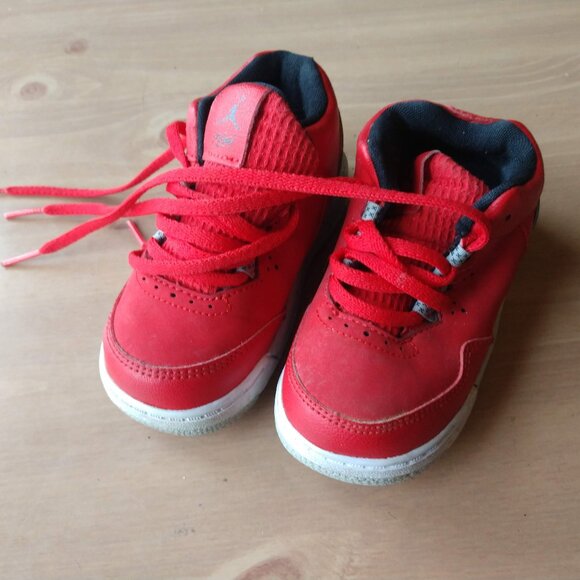 Jordan Flight Origin 2 University Red Black Size 6C Toddler Shoes - Picture 1 of 5